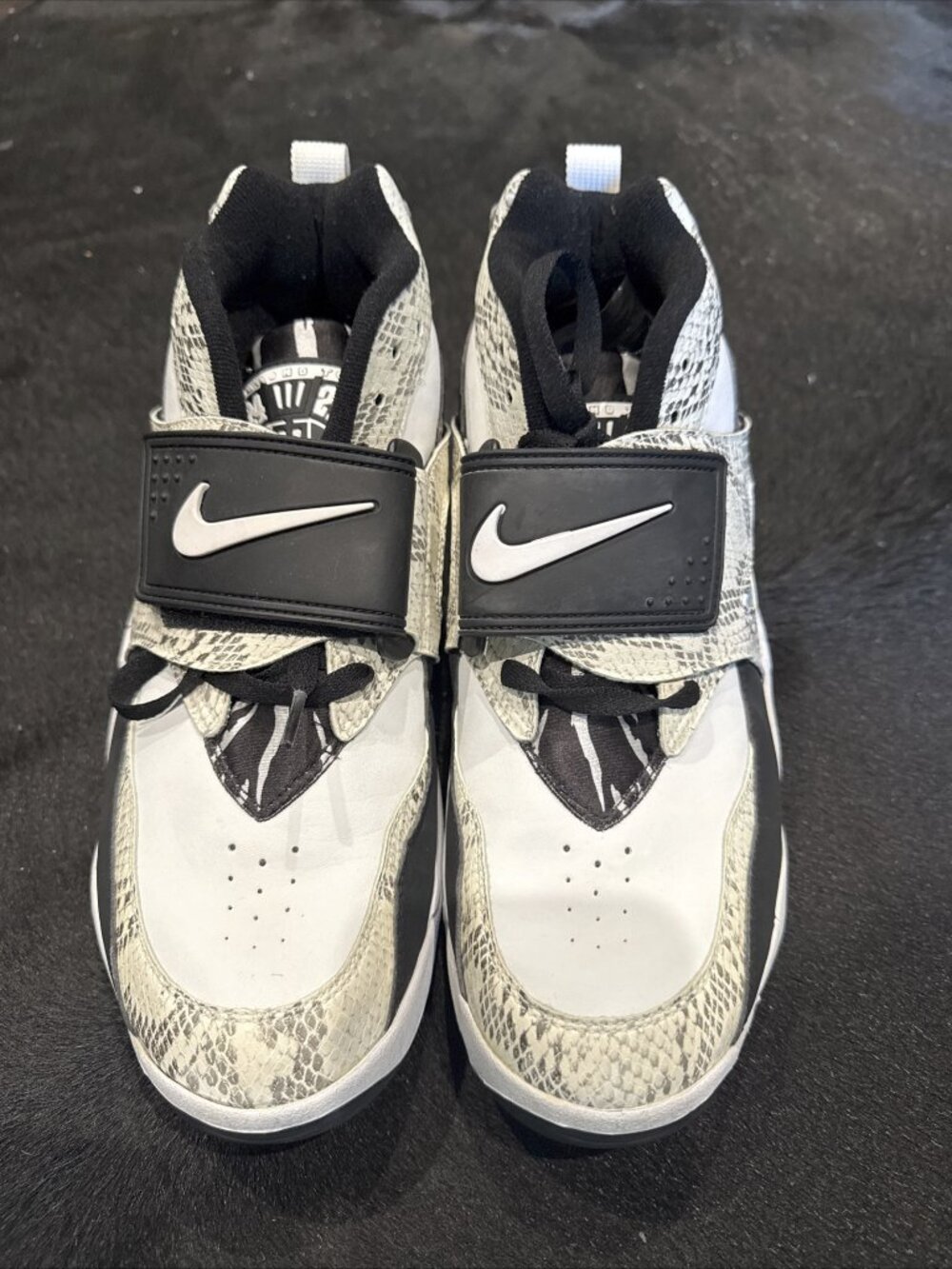 Nike Air Diamond Turf Snakeskin Black Size 10.5 2005 EUC